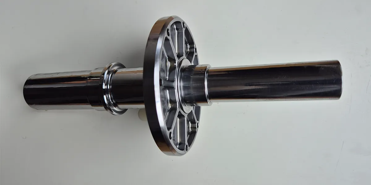 CNC-gedrehte und -gefräste Edelstahlwelle aus 1.4305